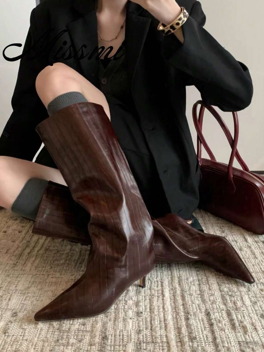 2025新款小貓跟抓皺高筒疊層靴,尖頭過膝長靴,復古寬筒騎馬靴 - 咖啡棕 - 查看 1