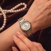 CILOA Women's Quartz Watch, Exquisite Luxury Round Dial, Suitable For Holidays, Parties, Weddings, Back To School, Christmas, Thanksgiving, Halloween, Easter And Other Occasions, Perfect Gift For Women - Gold - View 5