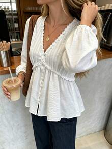 Rusttydustty Blus Wanita Putih Berkerah V Model Lentera Lengan Panjang dengan Hiasan Renda, Desain Pinggang Berkerut, Cocok untuk Perjalanan Sehari-hari di Musim Gugur, Gaya Bohemian - Putih - View 3