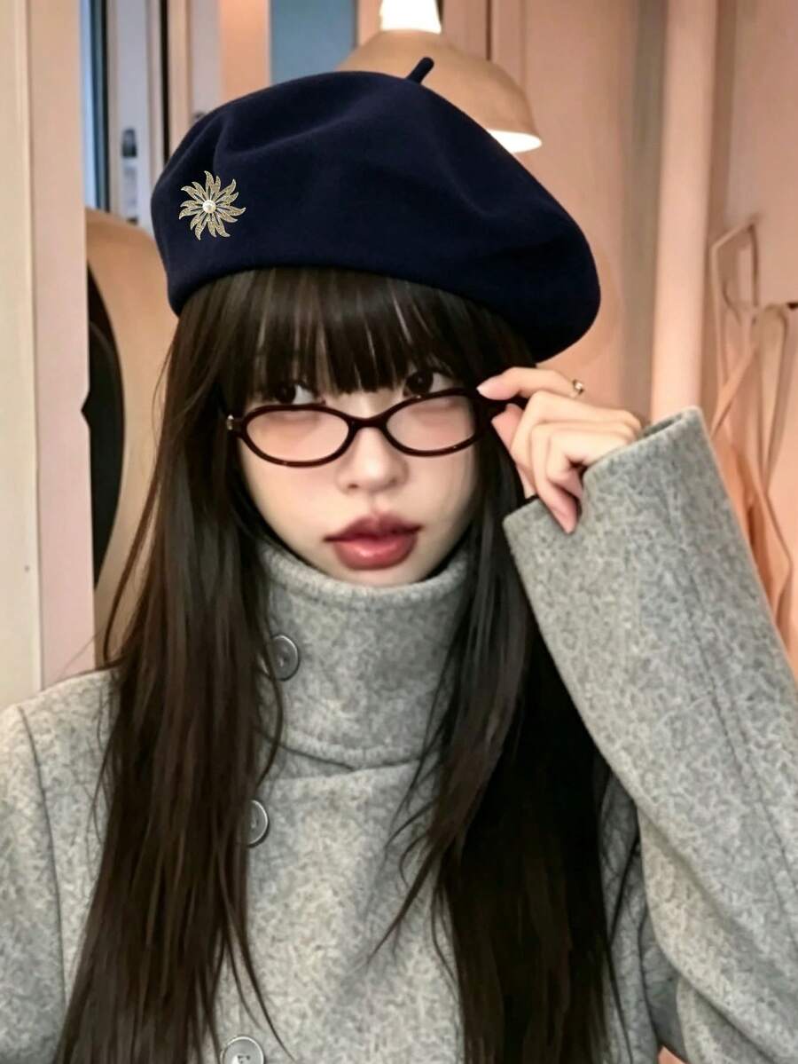 1件時尚經典保暖純色貝雷帽,附可拆卸旋轉向日葵飾品,極簡主義畫家帽 - 藏青色 - 查看 1