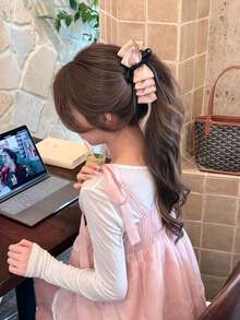قطعة واحدة مشبك شعر موز بنقاط بولكا وفيونكة للنساء، مشبك شعر طويل لطيف بشريط، إكسسوار موضة للحفلات والمواعدة والارتداء اليومي - متعدد الألوان - مشاهدة 3