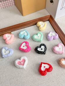 10pcs Cream Pleated Heart Resin Beads, Top And Bottom Hole Loose Beads, DIY Bracelet Phone Chain, Resin Forged Handmade Accessories - Love - View 1