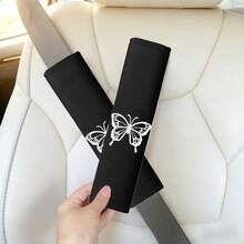 1/2 buah Bantalan Bahu Sabuk Pengaman Mobil Motif Kupu-kupu, Kompatibel Sepanjang Musim, Meredakan Tekanan Sabuk Pengaman untuk Melindungi Bahu, Dapat Digunakan Sebagai Dekorasi Interior Mobil atau Aksesori Ransel Perjalanan, Aksesori Multifungsi Bernilai Tinggi - Bantalan bahu dengan motif kupu-kupu yang indah - View 1