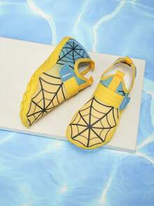 Kids Yellow & Blue Colorblock Spider Web Pattern Beach Shoes, Unisex Toddler Water Shoes, Hook & Loop Quick-Dry Non-Slip Seaside Creek Shoes - Yellow - View 7
