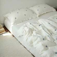 3Pcs 120G High-Weight Premium Soft Comfortable Breathable Pure White Fabric, Blue Bell Embroidery Duvet Cover Set (1Pc Duvet Cover + 2Pcs Pillowcases, No Filling), Exquisite White Ruffle Bedding Set Suitable For Girls Room Dormitory Single Double Queen King Size Machine Washable, Suitable For All Seasons - Blue and White - View 6