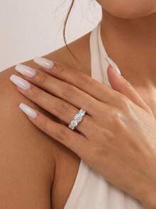 1 buah Cincin Moissanite 1CT Lima Batu, Gaya Wanita Kelas Atas, Cocok untuk Pertunangan dan Acara Spesial - Perak - View 6