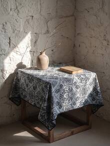 1pc Grey-Blue Base Black Vintage Damask Floral Pattern Tablecloth, Retro Classic Style Fabric Material, Rectangular Black Wavy Jagged Edge Detail, Stain-Resistant Protection For Tabletop And Decorative Enhancement, Suitable For Daily Home And Retro Classic Style Restaurant Decor - Black - View 7