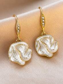 1 Pair Of Gentle Flower Earrings, Exquisite Three-Dimensional Design, Suitable For Dates, Parties, Dinners, Daily Travel, Gift Giving - Multicolor - View 3
