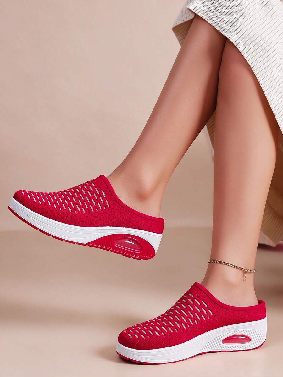 Sepatu Selop Model Mule Jala Ukuran Besar untuk Wanita, Sepatu Kasual Bernapas dengan Sol Lembut, Tanpa Penutup Belakang, Nyaman untuk Aktivitas Luar Ruangan - Merah - View 1