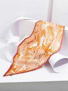 1pc New Style Mature Chic Horse Bit Chain Pleated Silk Scarf, Satin Pointed Triangular Bandana, Commuter Outfit Bag Decor Small Neck Scarf - Multicolor - View 4