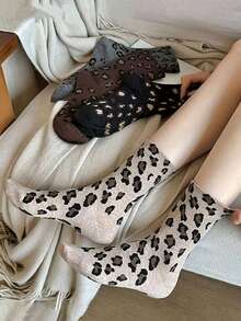 5/1 Pair/Set Women's Leopard Print Mid-Calf Socks, Comfortable Casual Breathable Moisture-Wicking Socks, Fun Novelty Gift Idea, Autumn - Multicolor - View 3