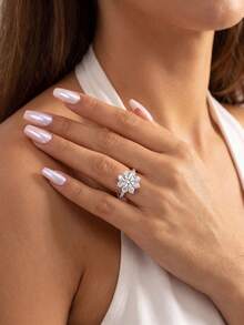 1pc Moissanite Ring, Elegant 1 Carat Sunflower Floral Design, Suitable For Women's Engagement And Daily Wear - Silver - View 7