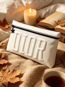 Dior This White Makeup Bag Is A Stylish And Versatile Handbag With A Large Capacity, Capable Of Storing Cosmetics And Lipsticks. It Features A Metal Zipper, Exquisite Details, And Easy Opening And Closing. - White - View 1
