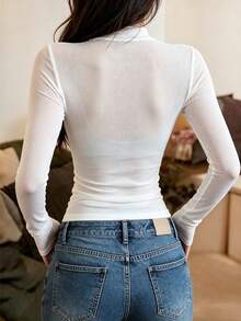 FLEXCHIC 女款 Y2K 透視長袖 T-Shirt，百搭風格適合四季穿著，適合外出與約會 - 米白色 - 查看 2