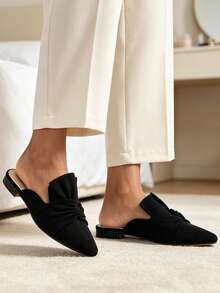1 Pair Women's Pointed Toe Twisted Bow Mule Slippers, Black Suede Low Heel Flat Outdoor Half-Slip, Suitable For Daily Wear, Dating, Versatile Slouchy Shoes, Multiple Sizes Available - Black - View 1