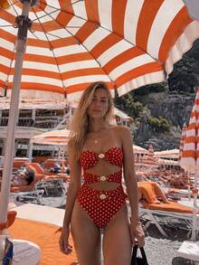 Maillot de bain une pièce sans bretelles rouge avec pois blancs et découpes pour femmes, maillot de bain une pièce élégant et décontracté pour les vacances à la plage et les fêtes - Multicolore - Voir 1