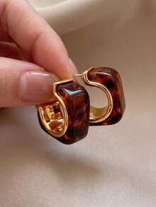 2pcs Of Vintage Amber Square-Shaped Elegant Old-Money Style Resin C-Shaped Hoop Earrings. Simple And Sophisticated C-Shaped Earrings, Perfect For Everyday Wear, Commuting, And Parties – Versatile And Subtly Luxurious Earrings. - Gold - View 1