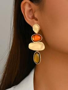 1 Pair Exaggerated Personalized Vintage Geometric Resin Faux Gemstone Metal Sequin Multi-Layer Patchwork Pendant Earrings Suitable For Women's Daily, Vacation And Party Wear - Gold - View 2
