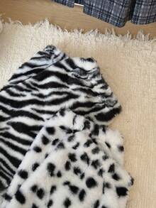 1 Pair Women's Zebra Stripe Fuzzy Leg Warmers, Flared Ruffle Hem Long Leg Sleeves, Y2K Style, Cool Cow Print Warm Leg Covers - Multicolor - View 11