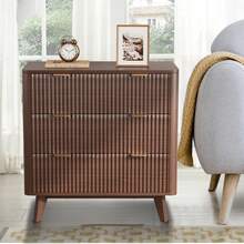 Mesita de Noche Moderna con Diseño Acanalado y 3 Cajones, Tapa Efecto Mármol, Perfil Curvo y Tiradores Dorados, Mesa Auxiliar para Dormitorio, Sala o Pasillo - Café integral - Ver 10