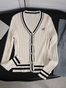 2026 Collegiate Style Color-Block Striped Cable Knit Cardigan, V-Neck Heart Metal Button Cropped Cable Knit Jacket, Letter Embroidery Slim Fit Long Sleeve, Spring/Autumn Campus Commute Outfit, Soft Textured Knit 18-35 Women's Slimming Cardigan - Apricot - View 7