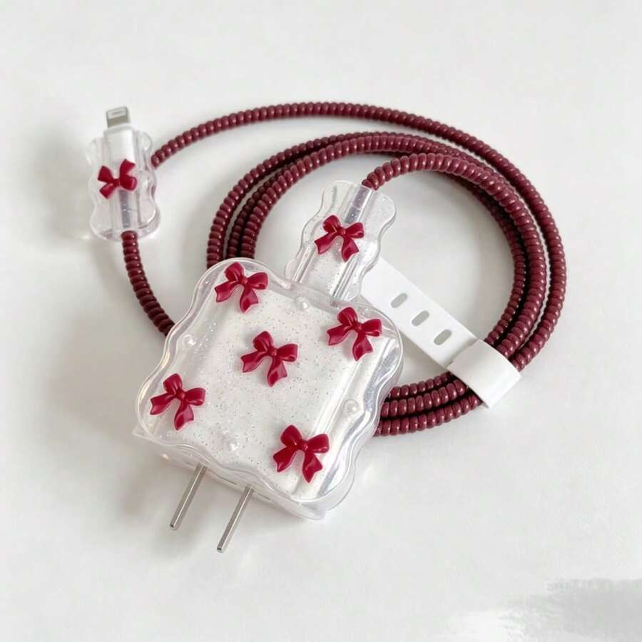 5件組酒紅色蝴蝶結與珠飾設計手機充電器保護套組 20W/18W,充電線保護套、充電頭保護殼,適用於 iPhone 13/16/15/14 充電器 - 酒紅色 - 查看 1