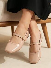Women Flats - Makeup - View 4