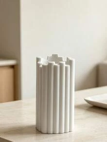 1Pc Creative Sawtooth Top Fluted Resin Vase, Minimalist White Desktop Flower Holder For Home Living Room Decor, Versatile Tabletop Ornament & Unique Gift Choice For Modern Decor Lovers - Ribbed Vase - View 15