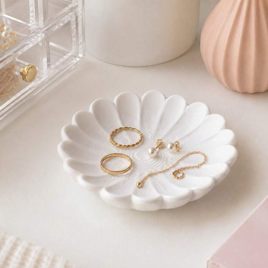 1 buah Baki Berbentuk Bunga Cetak 3D, Wadah Penyimpanan Perhiasan Bahan PLA, Desain Kelopak Putih Keseluruhan dengan Tepi Kelopak 3D Bulat, Tekstur Riak Melingkar Halus di Tengah, Gaya Minimalis dan Lembut, Cocok untuk Gaya Ins, Dekorasi Rumah Minimalis, Baki Penyimpanan Meja untuk Anting, Cincin, Kalung, Gelang, Kunci, dan Perhiasan Lainnya, Gaya Manis dan Mandiri, Penyimpanan dan Pengorganisasian Gaya Nordik - MultiWarna - View 1