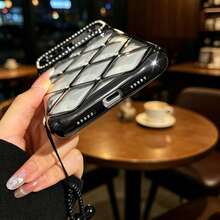 Heart-Shaped Phone Lanyard Rhinestone Quilted Electroplated TPU Phone Case Protective Cover Compatible With IPhone 17/18/11/11 Pro/11 Pro Max/12/Phone 12 Pro/11 Pro Max/12/12 Pro/12 Pro Max/13/13 Pro/13 Pro Max/14/14 Pro/16 Plus/14 Pro Max/15/15 Pro/15 Plus/15 Pro Max/17PROMAX/16PM/Protective Shell - Black Phone Case and Lanyard - View 5