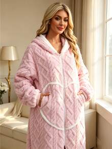 Heart Pattern Women's Hooded Zipper Blanket, Casual Blanket, Sleeping Bag And Camping Bedding, Soft Warm Plush Home Bathrobe, Multi-Functional Wearable Blanket, Thickened Flannel Lining With Lamb Fleece, Long Pile Texture, Suitable For Bedroom Rest And Camping Outdoor Leisure, Ideal For Cold Weather, Available In Multiple Colors: Pink, Purple, Blue, Gray, Heart Pattern - Multicolor - View 1