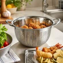 304 Stainless Steel Colander With Side Handles And Uniform Drainage Holes For Fruit, Vegetables And Pasta, Durable 24 Cm Diameter Kitchen Strainer - Silver - View 7