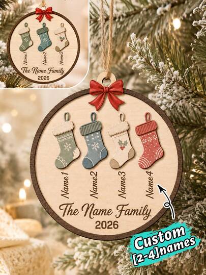 Adorno de madera personalizado para calcetín navideño familiar, decoración colgante redonda con 2-4 nombres personalizados, estilo festivo, adorno navideño personalizado con nombre familiar 2026, recuerdo familiar personalizable, decoración para árbol de Navidad, regalo de Navidad, decoración para fiesta navideña