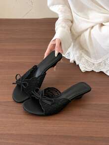Women's Gentle Style Lace Bow Kitten Heel Slide Sandals, Summer Outdoor Wear, Low Heel Open Toe Square Toe Elegant Slip-On Slippers - Black - View 3