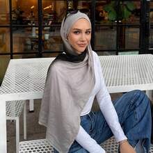 1 st hijab för kvinnor i bohemisk stil, svartvit gradienttryck, mjuk vindavvisande sjal för vår/sommar streetwear, mångsidig vardagstillbehör - Svart och Vitt - Visa 3