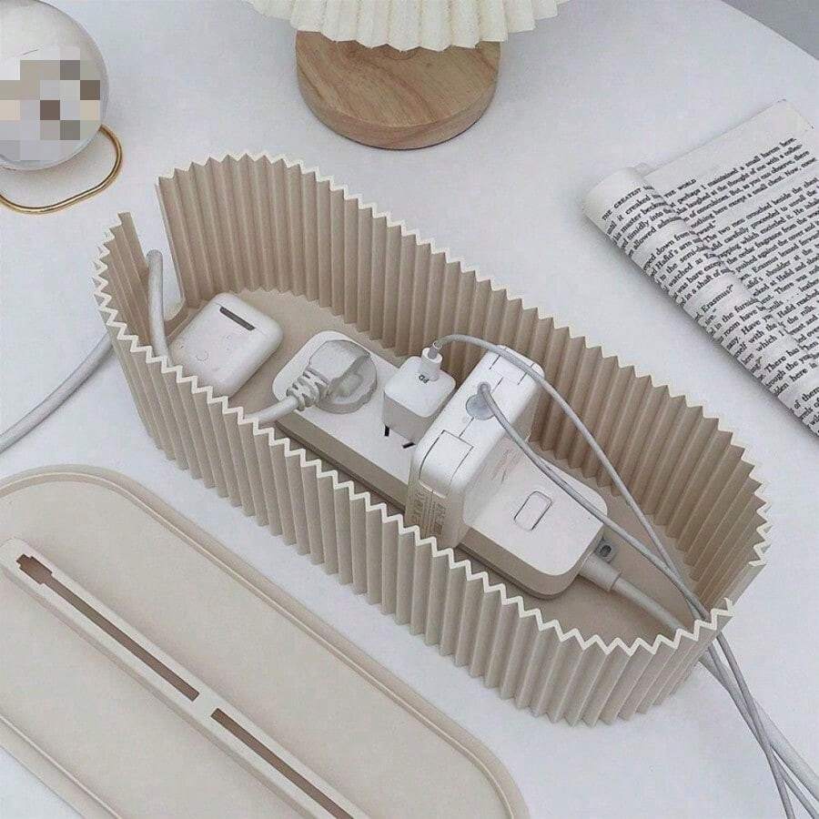 螺紋紋理理線收納盒 插槽式電源線隱藏收納盒 充電線理線槽設計 實心PP塑料 極簡現代風 適用汽車內飾、居家與辦公室雜亂線材整理 多場景收納
