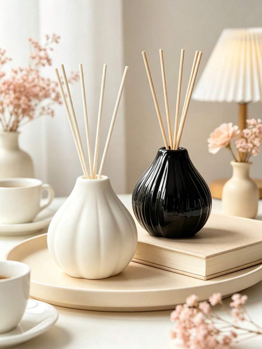 1pc Ribbed Teardrop Reed Diffuser Bottle, Glossy Vase (Black/White), Modern Home Decor Fragrance Oil Container, Minimalist Shelf Decor Ornament, Housewarming Gift - Multi-color - View 1