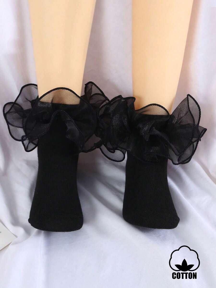1 Pair Kids Toddler Solid Color Fashion Versatile Dance Princess Lace Trim Short Socks - Black - View 1