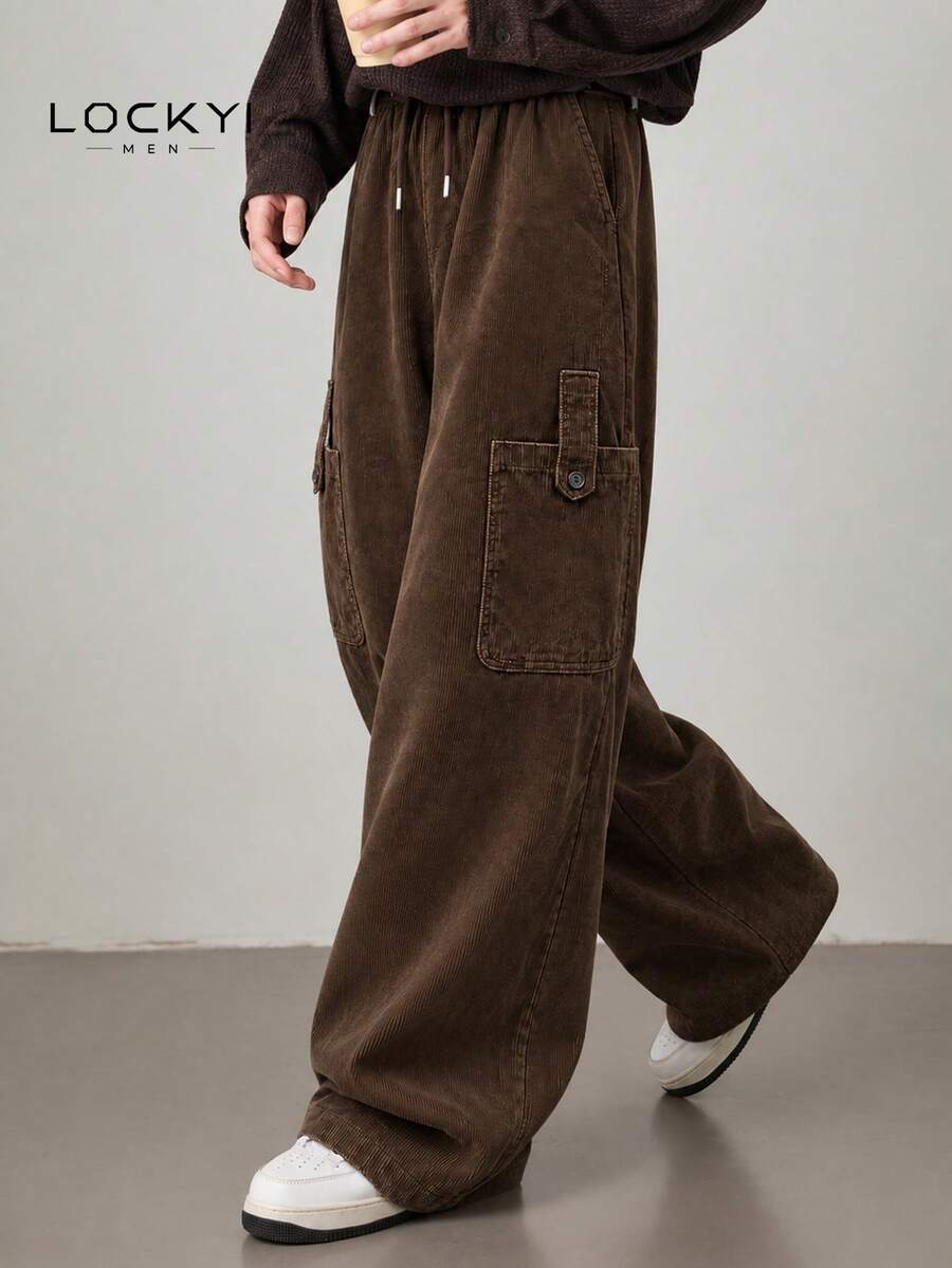 1 buah Celana Panjang Kasual Pria Gaya Korea Minimalis Streetwear Corduroy dengan Banyak Saku dan Tali Serut untuk Musim Semi/Gugur - Coklat - View 1