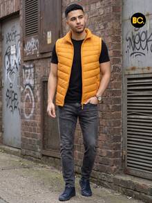 Chaleco Acolchado para Hombre con Forro Tipo Borrega, Cierre Frontal, Bolsillos con Cierre y Cuello Alto, Ligero y Cálido para Uso Casual, Urbano, Viaje y Exterior Diario. Big City - Mostaza Amarilla - Ver 5