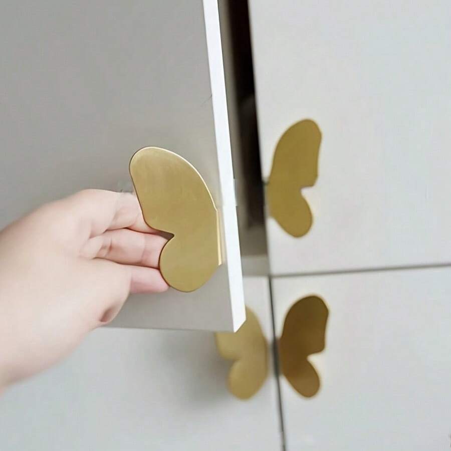 1/2pcs Creative Butterfly Symmetrical Metal Pull Handle, Suitable For Cabinets, Drawers, Wardrobes, Bedside Tables, Dressing Tables, Storage Boxes, Cosmetic Boxes, Decorative Boxes, Etc., With Screws, Easy To Install - Multicolor - View 1