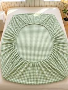 1pc Matcha Green Simple Plaid Milk Velvet Fitted Sheet, Warm Fluffy Elastic Mattress Protector, Winter Bedding - Mint Green - View 4