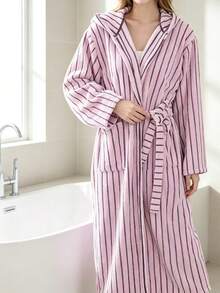 女款歐美風條紋長袖連帽前綁帶加厚浴袍，居家休閒服，浴室晨袍 - 粉色 - 查看 5