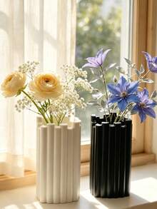 1Pc Creative Sawtooth Top Fluted Resin Vase, Minimalist White Desktop Flower Holder For Home Living Room Decor, Versatile Tabletop Ornament & Unique Gift Choice For Modern Decor Lovers - Ribbed Vase - View 10