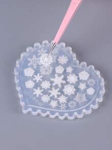 3D雪花美甲矽膠雕刻模具，波浪邊心形美甲模具，透明樹脂模具，用於製作聖誕冬季美甲裝飾，DIY美甲飾品製作工具，美甲裝飾用品，美甲配件 - 無色 - 查看 4