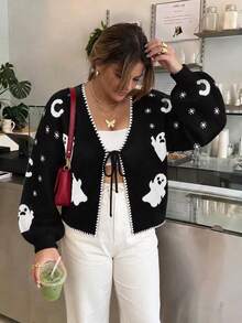 Plus Size Halloween Ghost Snowflake Jacquard V-Neck Lace-Up Ruffle Trim Cropped Knit Cardigan Sweater - Black - View 3