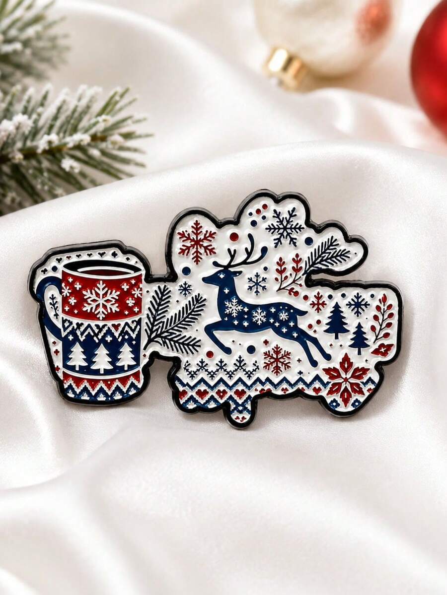Christmas Reindeer Mug Shaped Brooch With Snowflake And Pine Tree Pattern, Clothing And Bag Decorative Accessory, Holiday Atmosphere Outfit Accessory - A - View 1