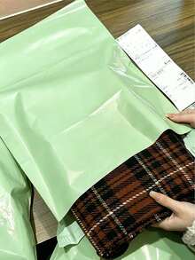 10/30/50/100入 包裝袋 運送袋 多尺寸自黏防水郵寄信封 加厚塑膠包裝袋 防漏防撕裂 多用途簡約包裝袋 適用於辦公室、衣物包裝背面 - 清新綠色 - 查看 7