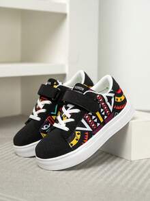 Unisex Kids Random Geometric Pattern Skate Shoes, Hook And Loop Closure ...