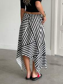 Designer Contrast Color Striped Asymmetrical Hem Skirt, High Waist Slimming Drape Mid-Length Skirt - Black and White - View 5